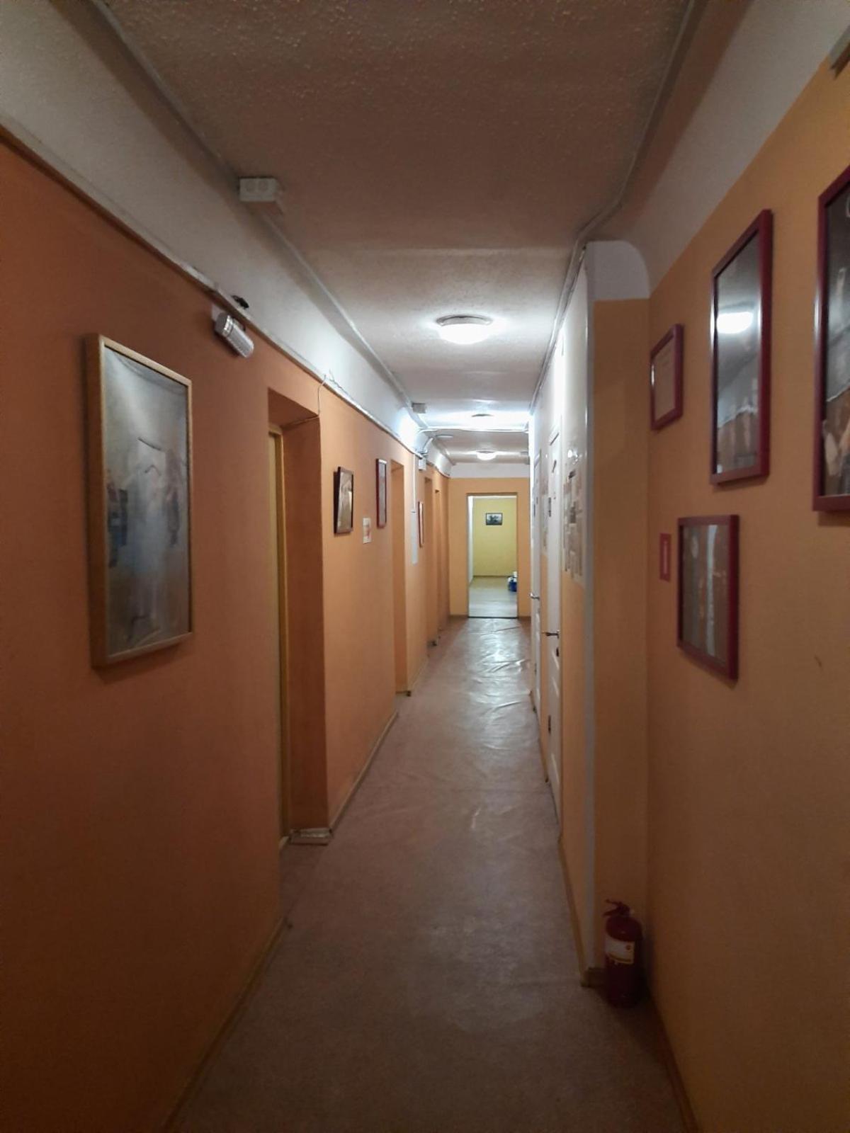 Hostel Podolski Plus Kiev Esterno foto